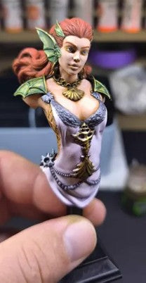 Box d’Avril 2025 - Buste de So-Daya (env. 10cm) de chez WW Tavern + Tutoriel YouTube