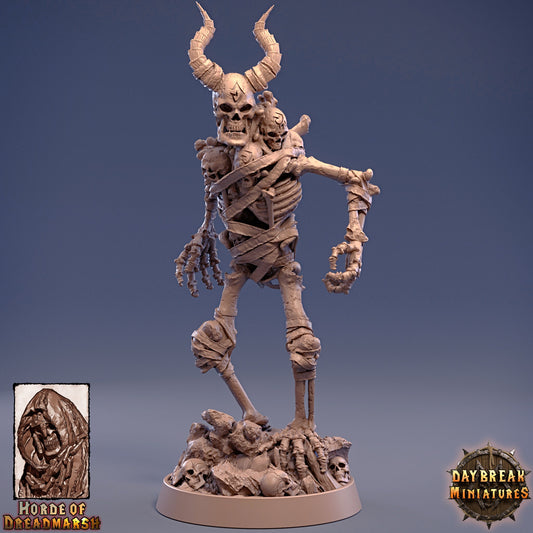 Figurine Lieutenant Marrowbone de chez Daybreak dans l'univers The Unliving Horde of Dreadmarsh [50mm]