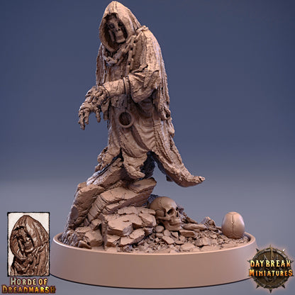 Figurine The Dust Monk of Dreadmarsh de chez Daybreak Miniatures dans l’univers The Unliving Horde of Dreadmarsh  [50mm]